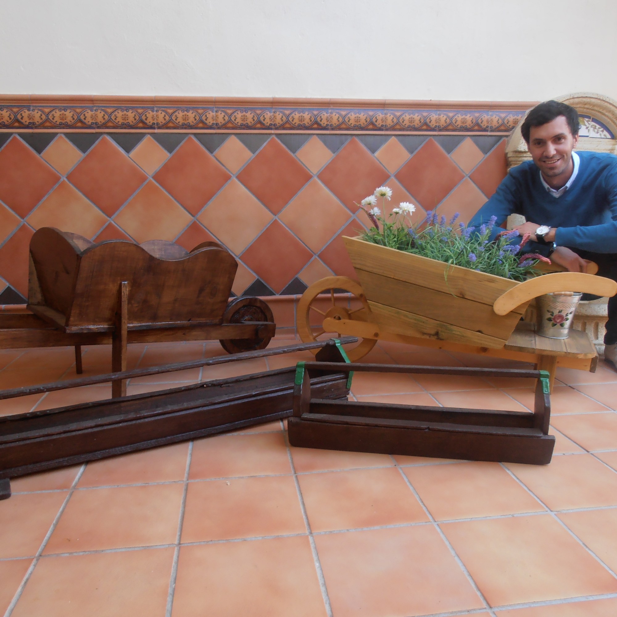 Carretillas y maceteros para ornamentación floral